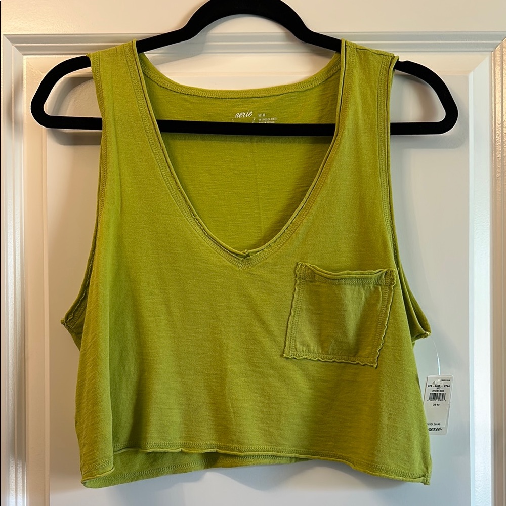 Aeri cropped tshirt. New with tags.